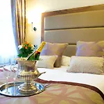Szálloda The George 3*