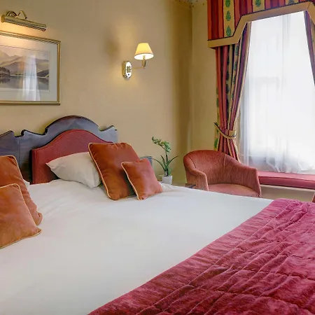 The George 3*