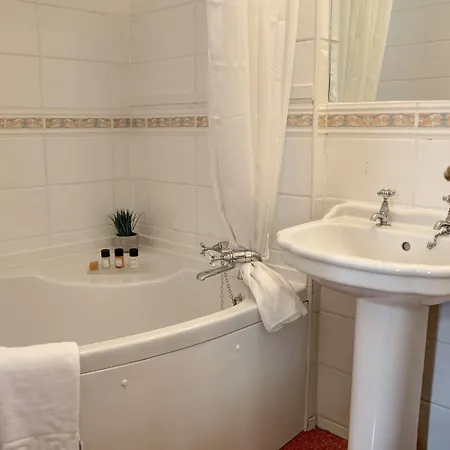 Отель The George