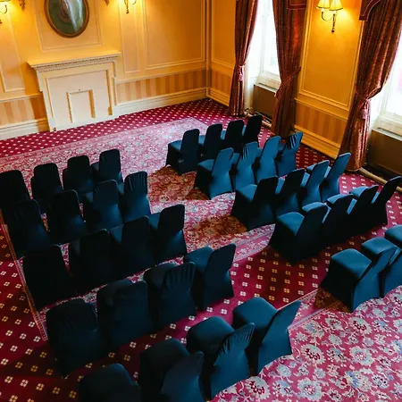 The George 3*