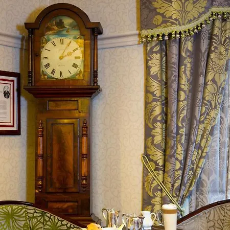 The George 3*