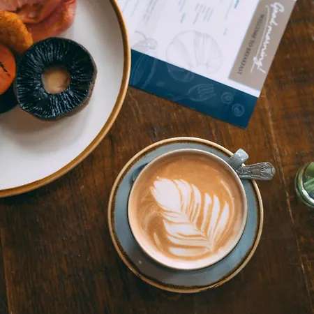 Hotel The George Penrith