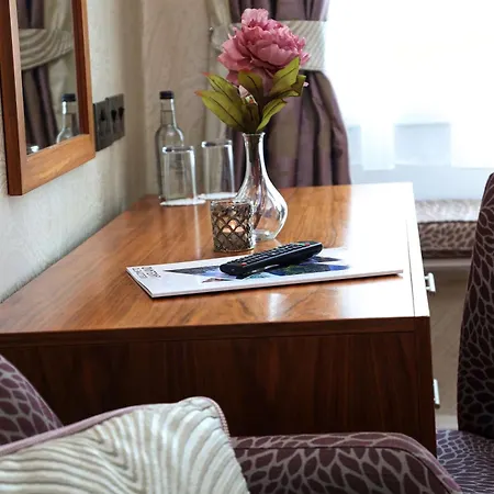 The George Hotel 3*